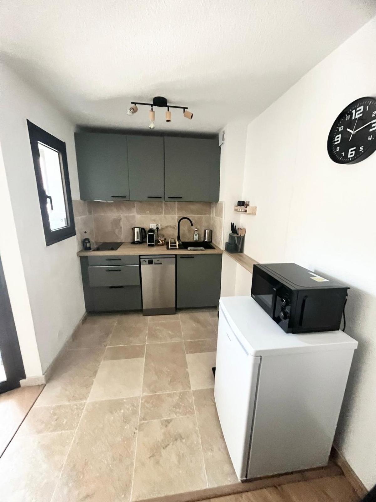 Apartment Cosy A 3 Min De La Avec Parking Prive Cannes